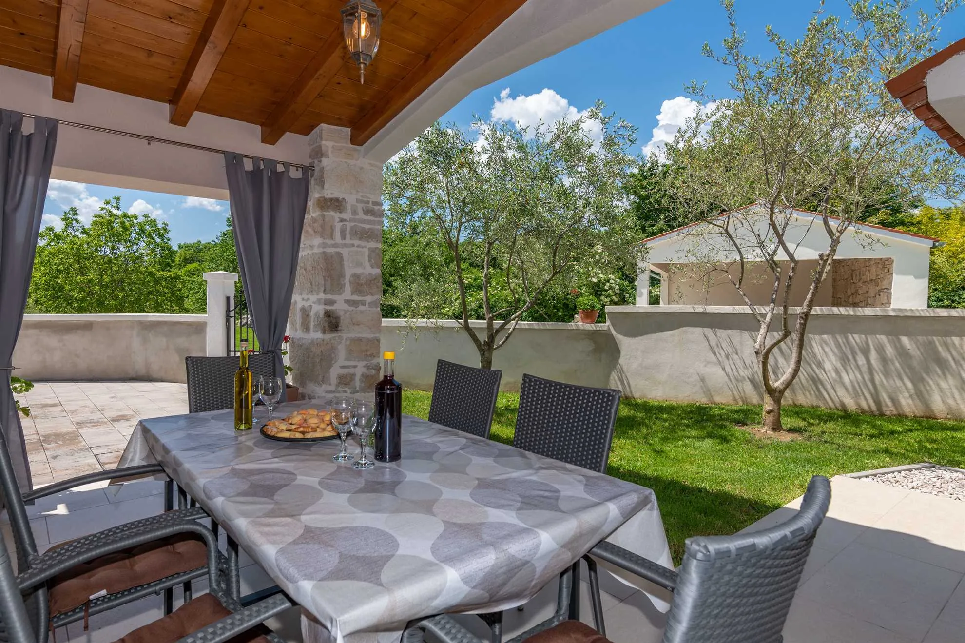 Holiday Home Villa Azi