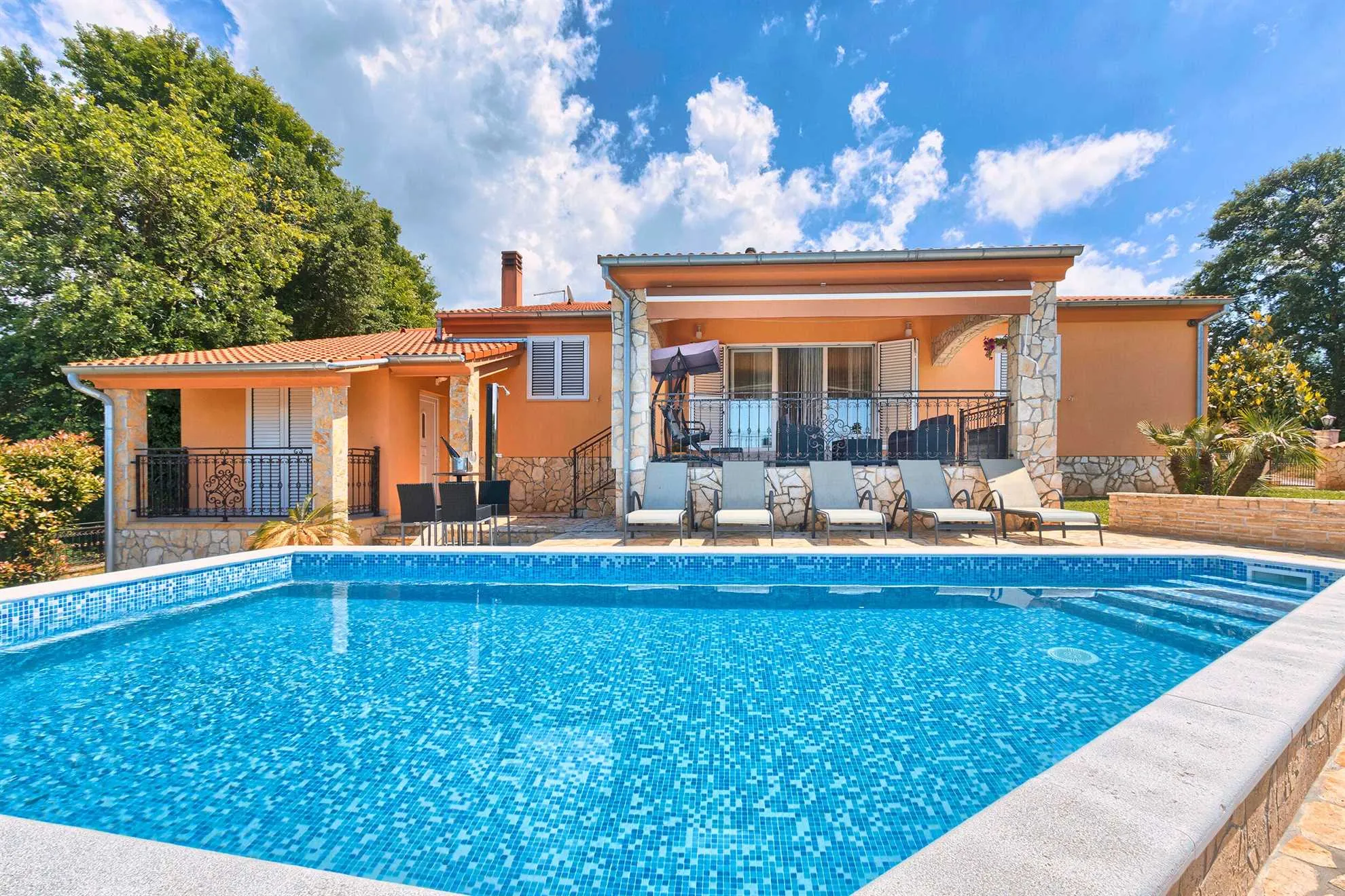 Holiday Home Villa Flora