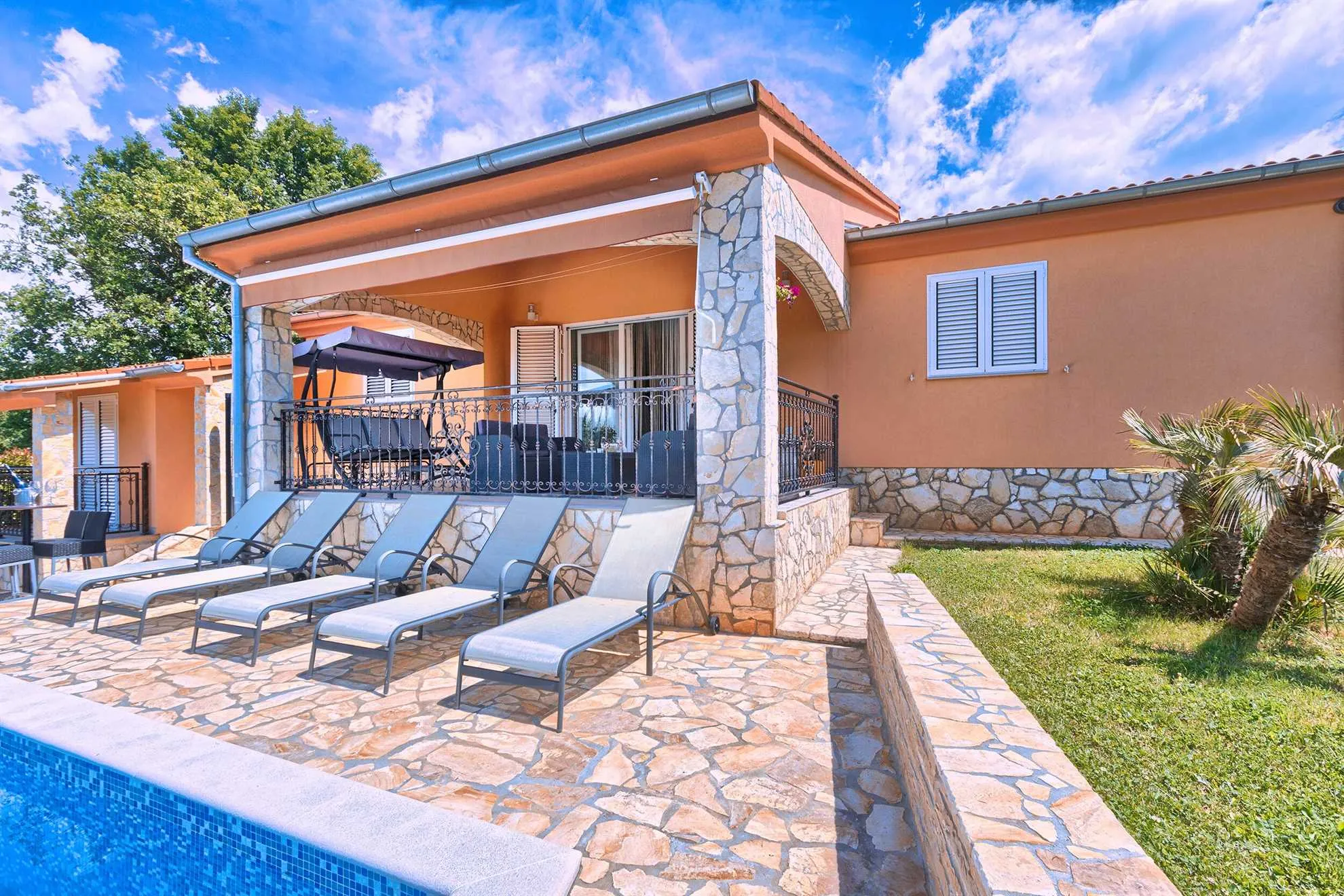 Holiday Home Villa Flora