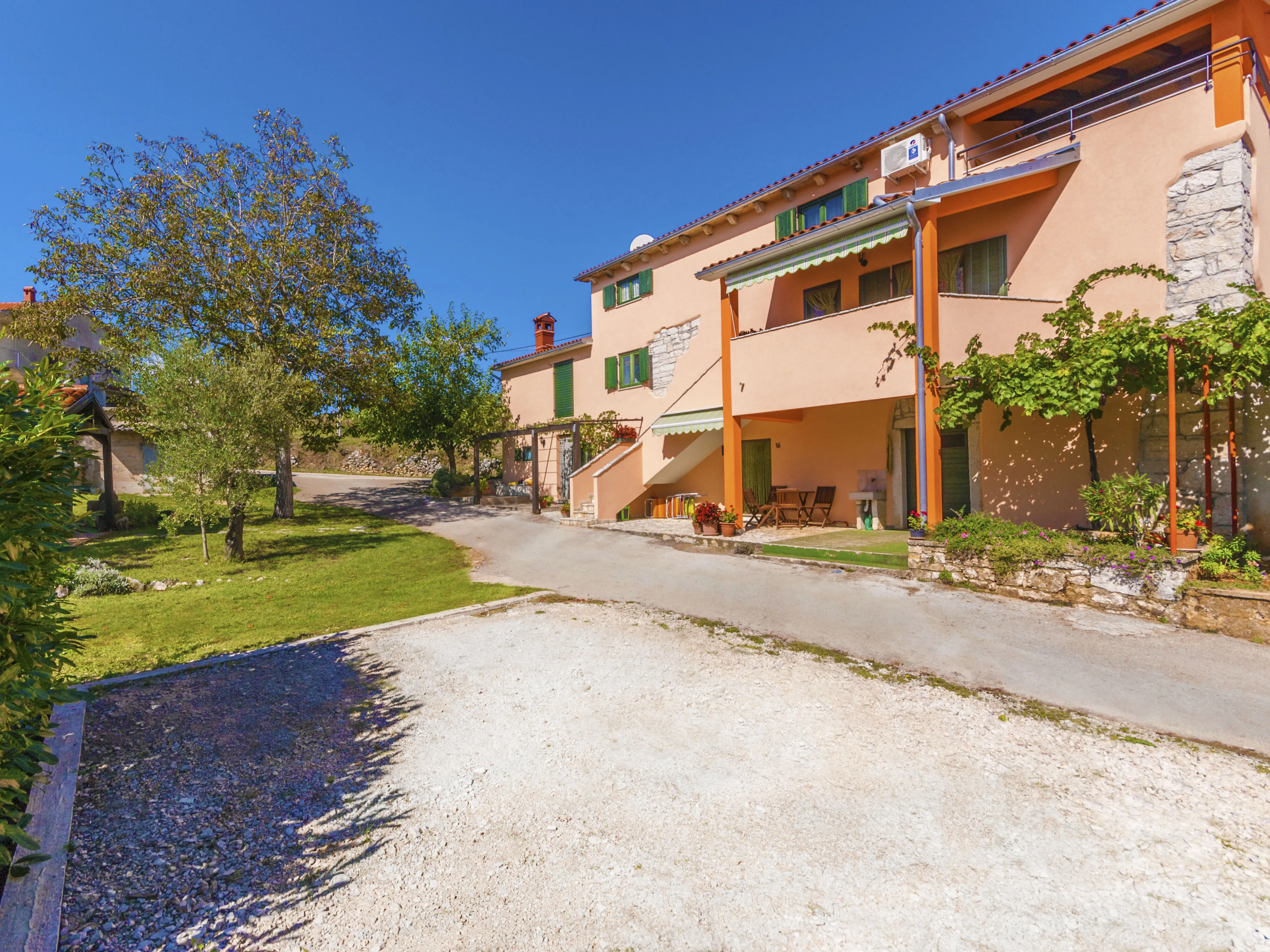 Holiday Home Villa Franica