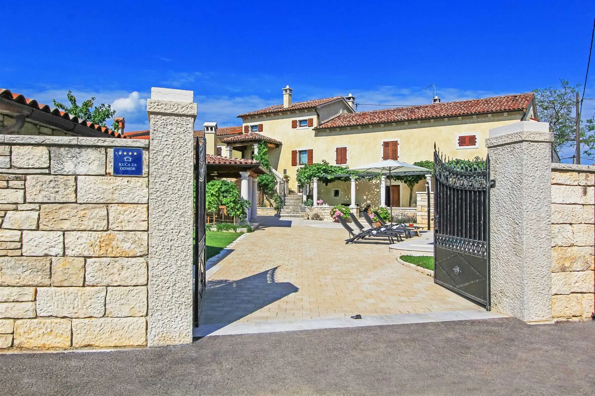 Holiday Home Villa Maria Tereza